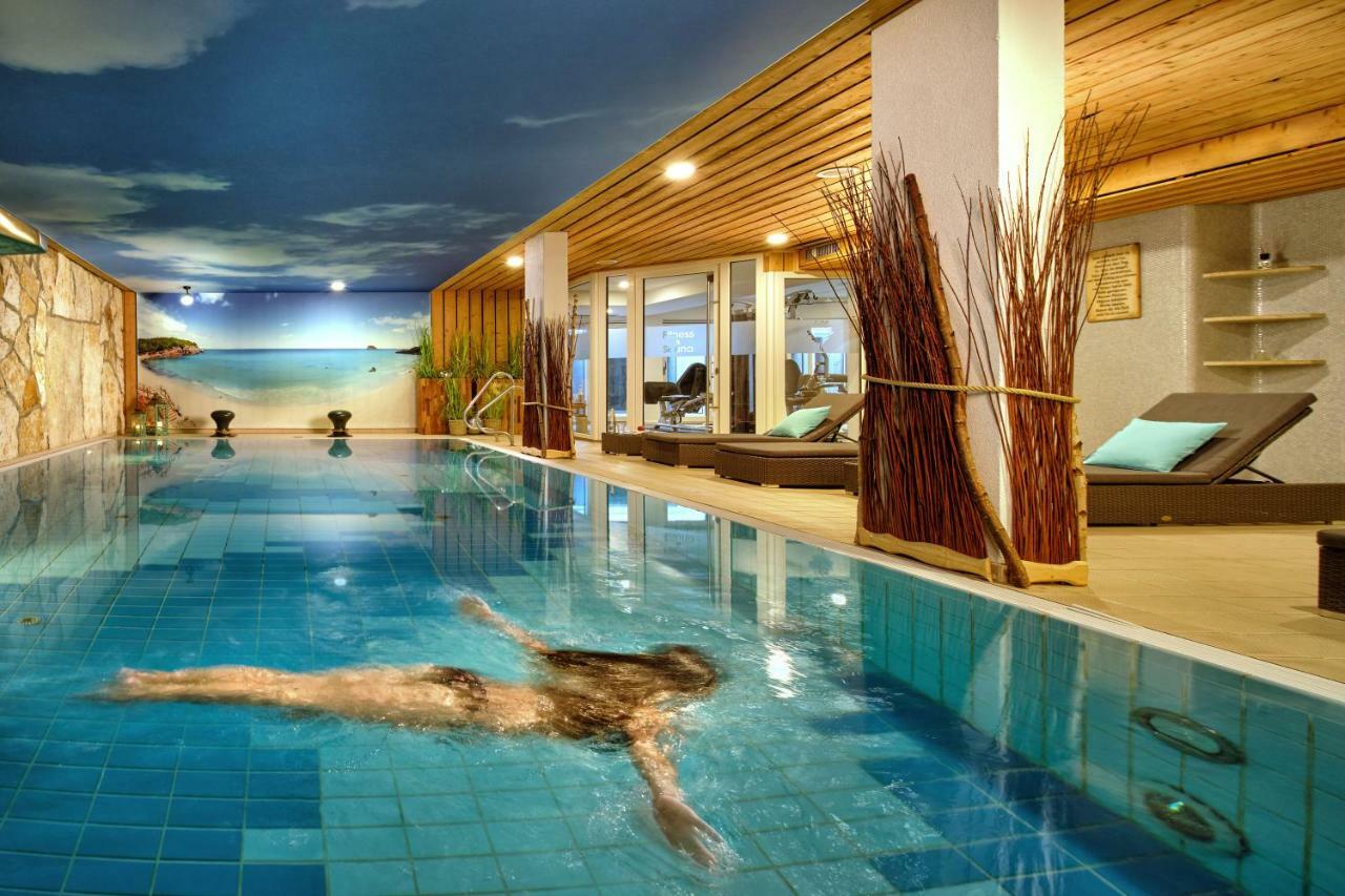 Neo Hotel Linde Esslingen Эсслинген Экстерьер фото
